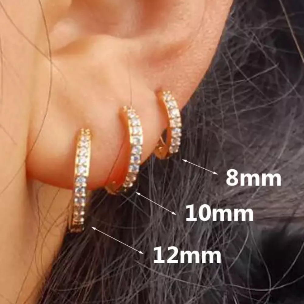 Gold plated cubic zirconia crystal hoop fashion earring